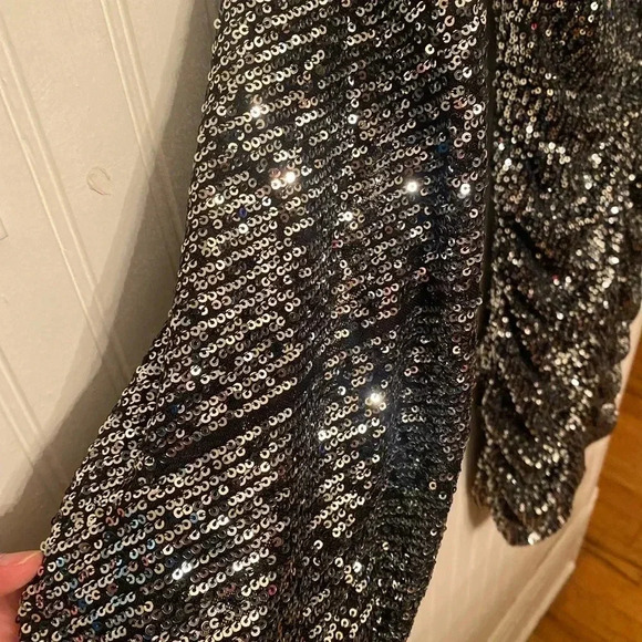 Astr the Label Sequin Bodycon Mini Dress - Picture 3 of 5
